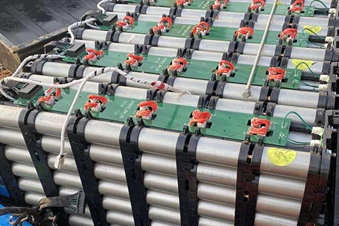 [哈尔滨香坊上门回收蓄电池]电池板回收价格-专业回收铁锂电池